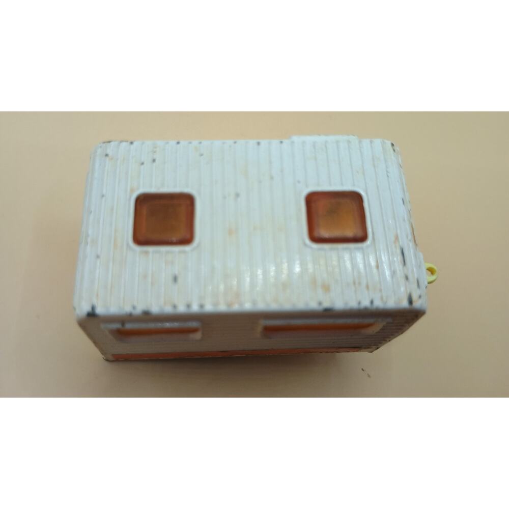 Vintage 1977 Matchbox Superfast No.31 Diecast 1/64 White Caravan Camper Trailer - Picture 4 of 5